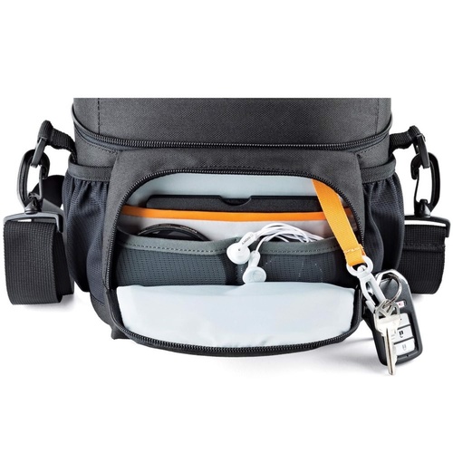 תיק צד למצלמה Lowepro Nova 160 AW II
