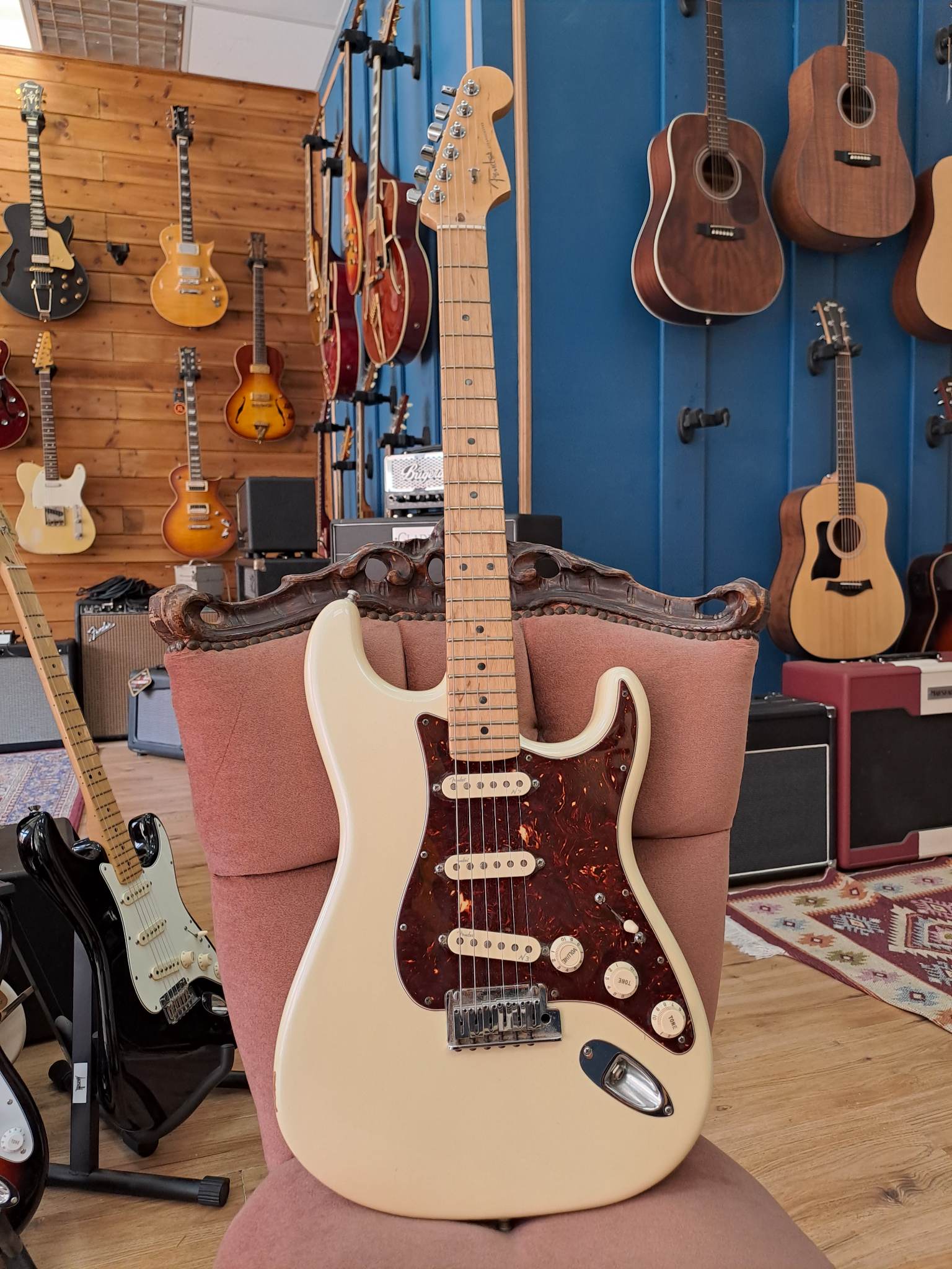 Fender Stratocaster Deluxe 2013