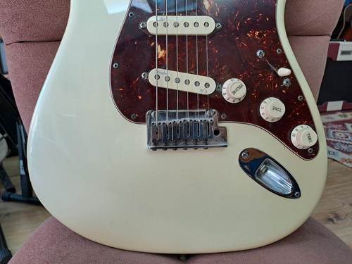 Fender Stratocaster Deluxe 2013