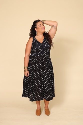 שמלת לולאות plus size