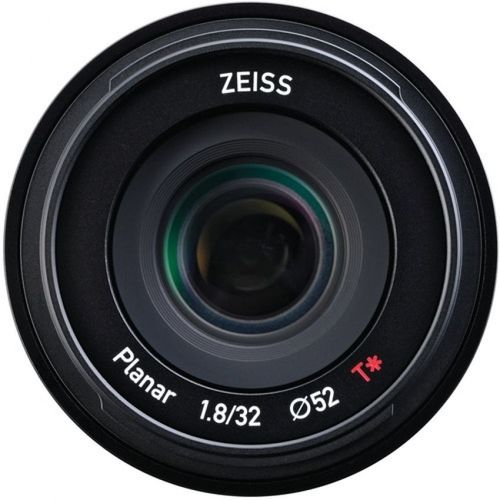 Zeiss Touit 32mm f/1.8 for Sony E-mount