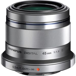 (Olympus M.Zuiko Digital 45mm f/1.8 (Silver