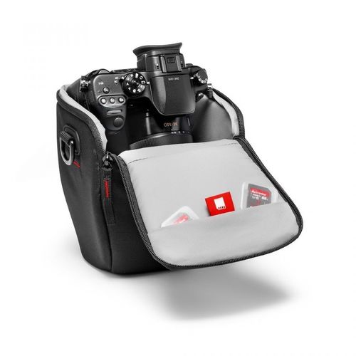 תיק אף Manfrotto Essential Camera Holster Bag S for DSLR/CSC