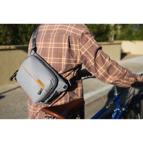 תיק צד Peak Design Everyday Sling v2 3L Ash