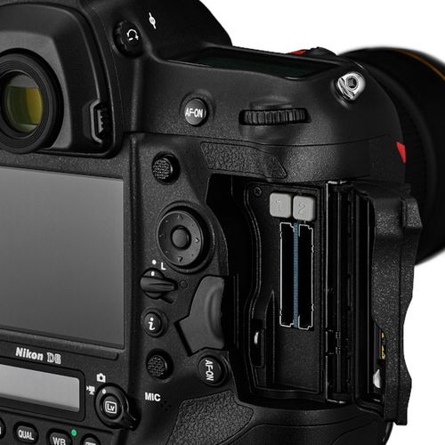 Nikon D6 Body - גוף בלבד