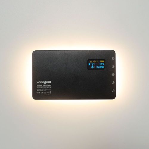 פנס לד Weeylite RB08P Mini RGB Portable LED