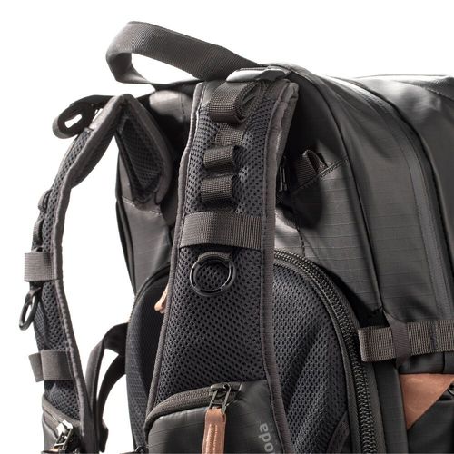 תיק גב Shimoda Designs 520-152 Explore 25L v2 Starter Kit with Small Mirrorless Core Unit (Black)