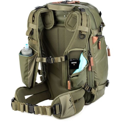 תיק גב Shimoda Designs 520-153 Explore 25L v2 Starter Kit with Small Mirrorless Core Unit (Army Green)