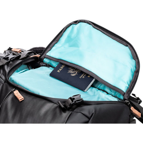 תיק גב Shimoda Designs 520-160 Explore v2 35L Starter Kit with Medium DSLR Core Unit (Black)
