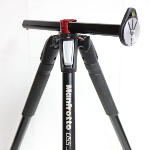 חצובה - Manfrotto MT055XPRO3