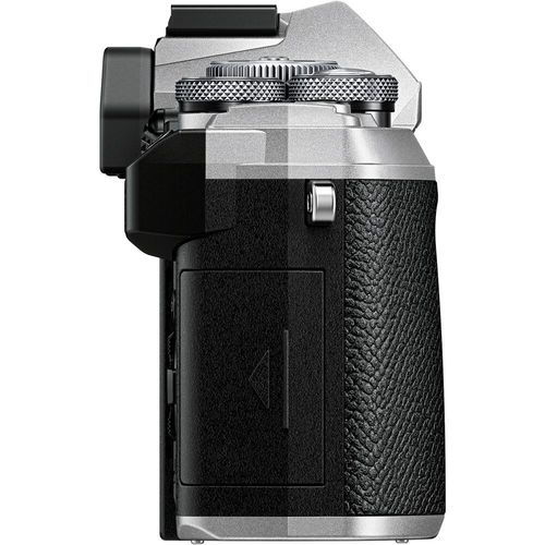 מצלמה OM SYSTEM OM-5 Kit 12-45mm f/4 PRO (Silver)