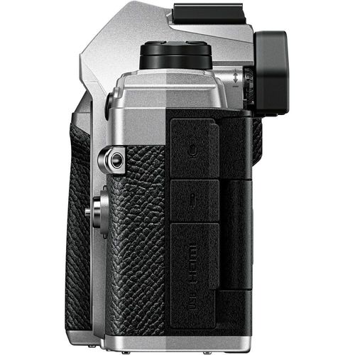 מצלמה OM SYSTEM OM-5 Kit 12-45mm f/4 PRO (Silver)