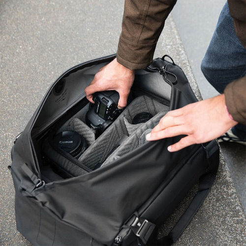 תיק צילום למטיילים Peak Design 65L Travel Duffel (Black)
