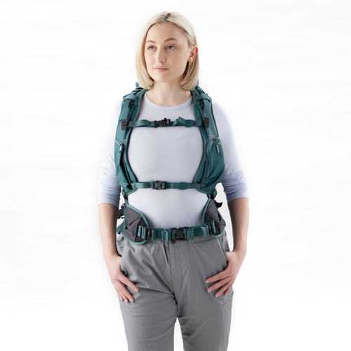תיק גב Shimoda Designs 520-121 Action X25 V2 Women's Starter Kit With Small Mirrorless Core Unit (Teal)
