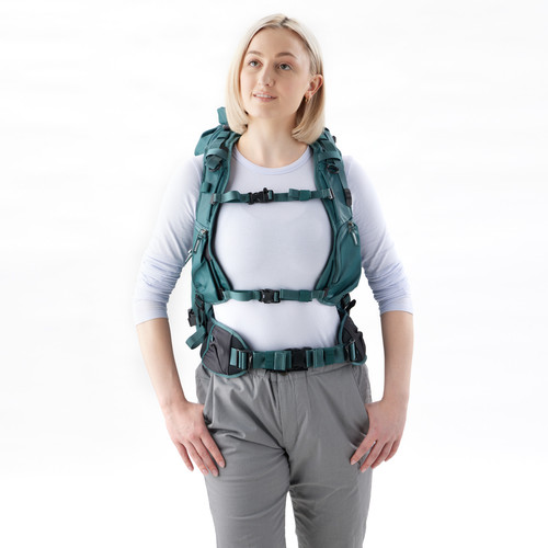 תיק גב Shimoda Designs 520-128 Action X30 V2 Women's Starter Kit with Medium Mirrorless Core Unit (Teal)