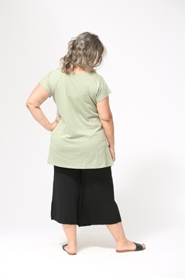 מכנס לייקרה 7/8 plus size