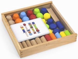 משחק בניית מגדלים מעץ מלא עם 46 לבני בנייה ו- 6 כרטיסיות משחק בקופסת עץ