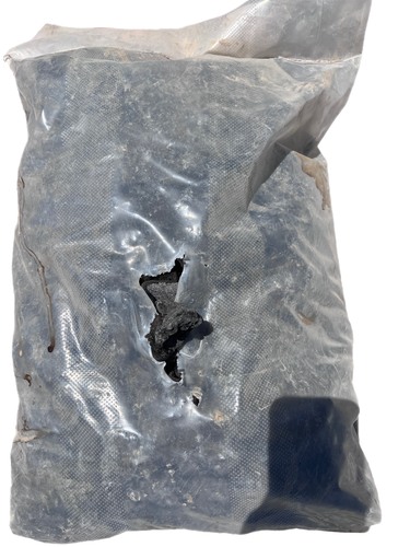 טוף שחור שק 25 ק