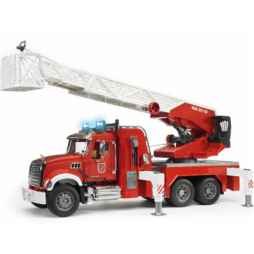 משאית כבאית ענקית MACK