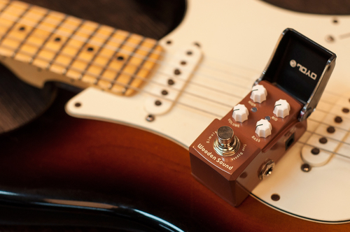 פדל מדמה אקוסטית לגיטרה Joyo Ironman Wooden Sound