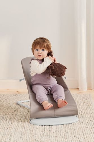 ‏טרמפולינה לתינוק Baby Bouncer כותנה עלי כותרת - בז' Sand grey