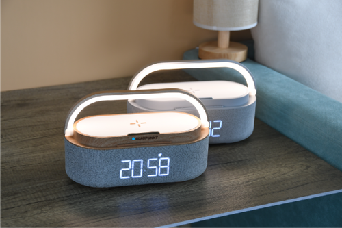 רדיו שעון מעוצב עם תאורת לד ומשטח טעינה אלחוטי דגם BP-1700 מבית Blaupunkt
