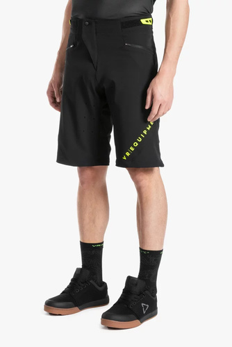 מכנס רכיבה קצר לאופניים שחור - VR46 SHORT PANTS TRAIL MTB