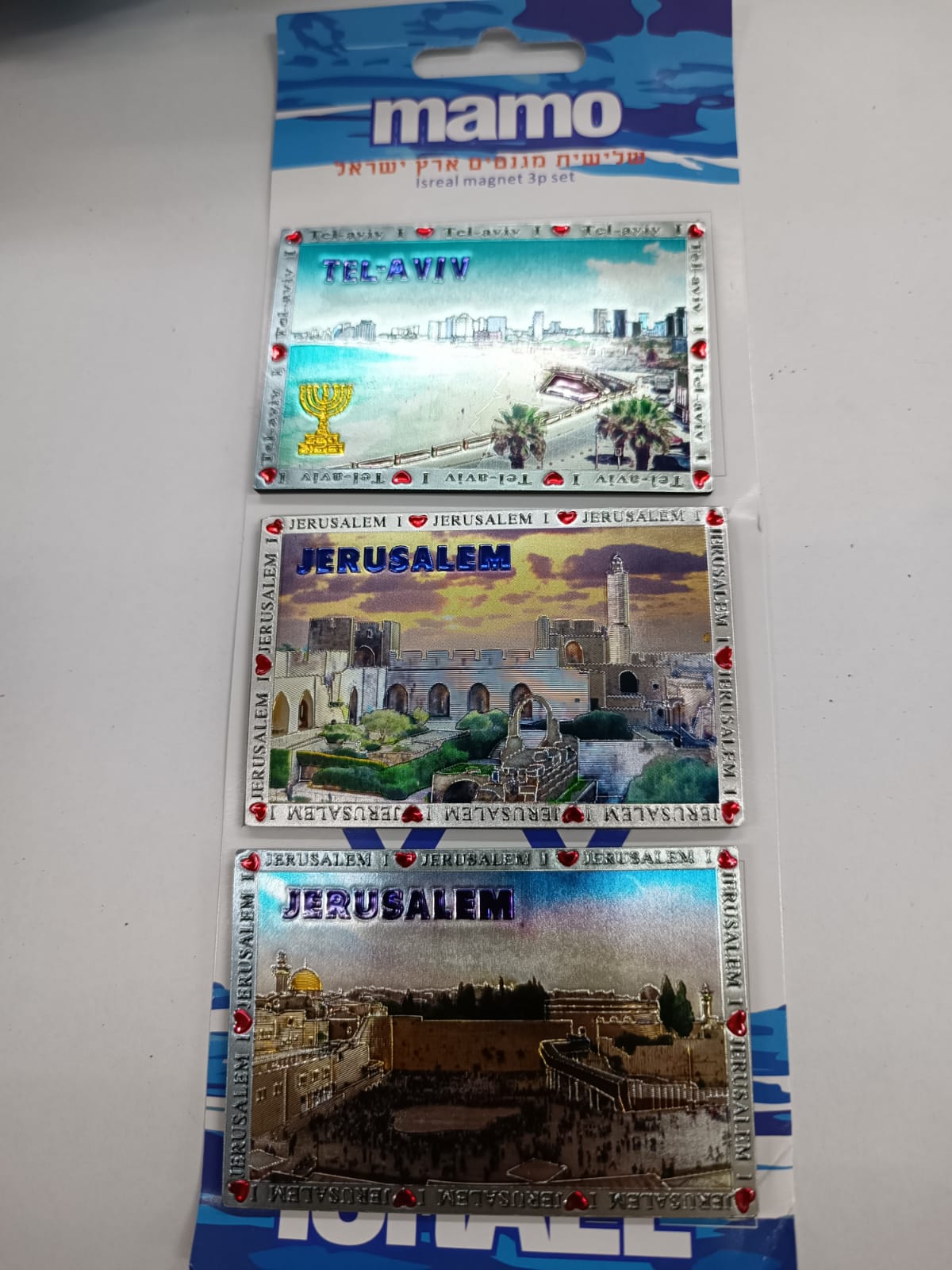 מגנט שלישיה PVC