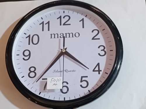 שעון קיר קטן