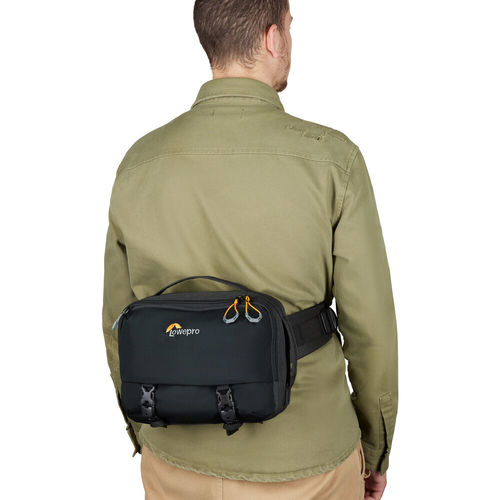 תיק מותן Lowepro Trekker Lite SLX 120 (Black)
