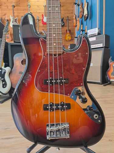 Fender American Standard Jazz 2016
