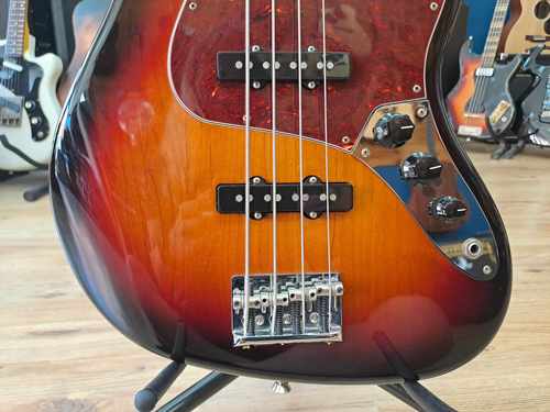 Fender American Standard Jazz 2016