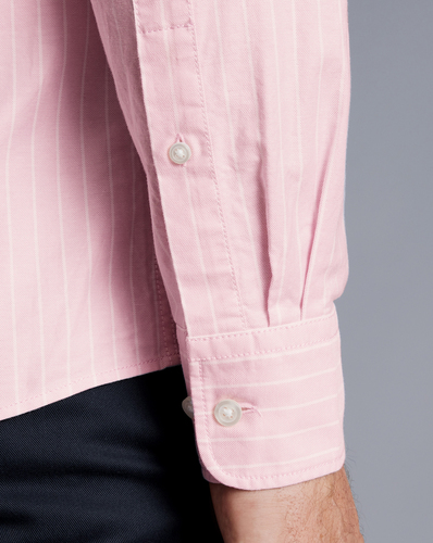 חולצה ורודה עם פסים גזרת סלים -  Pink butchers stripe slim fit button-down washed Oxford shirt
