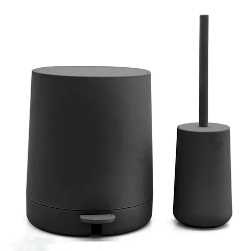 סט פח אשפה 4 ליטר ומברשת לשירותים Nordic Plus - שחור מט מתוך קולקציית סט אמבטיה + Nordic (מראה כללי של המוצר) - עשוי מחומרים עמידים בפני לחות וחל