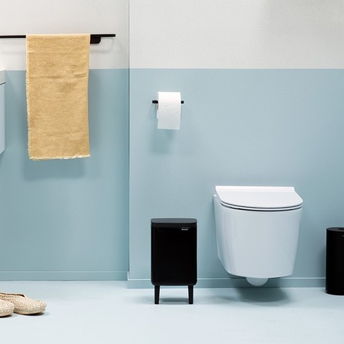 פח אשפה לשירותים 4 ליטר BO - שחור מט Brabantia