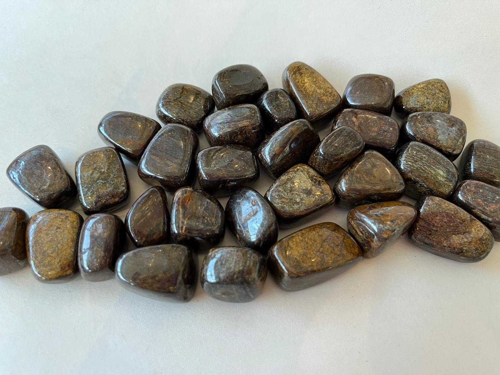 ברונזייט חלוק BRONZITE