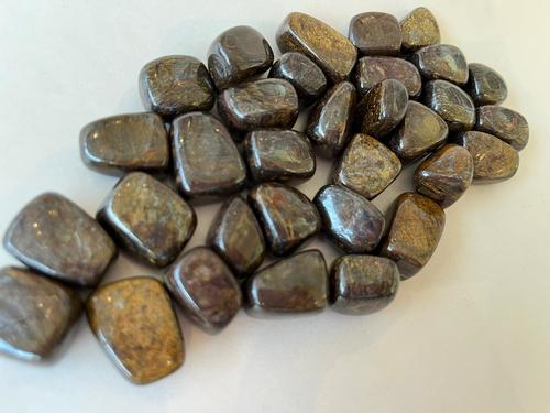 ברונזייט חלוק BRONZITE