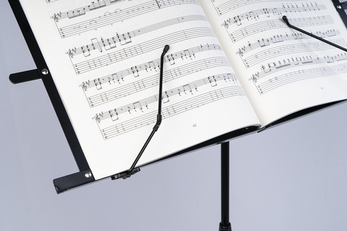 סטנד תווים מתקפל כולל תיק Guitto GSS-03