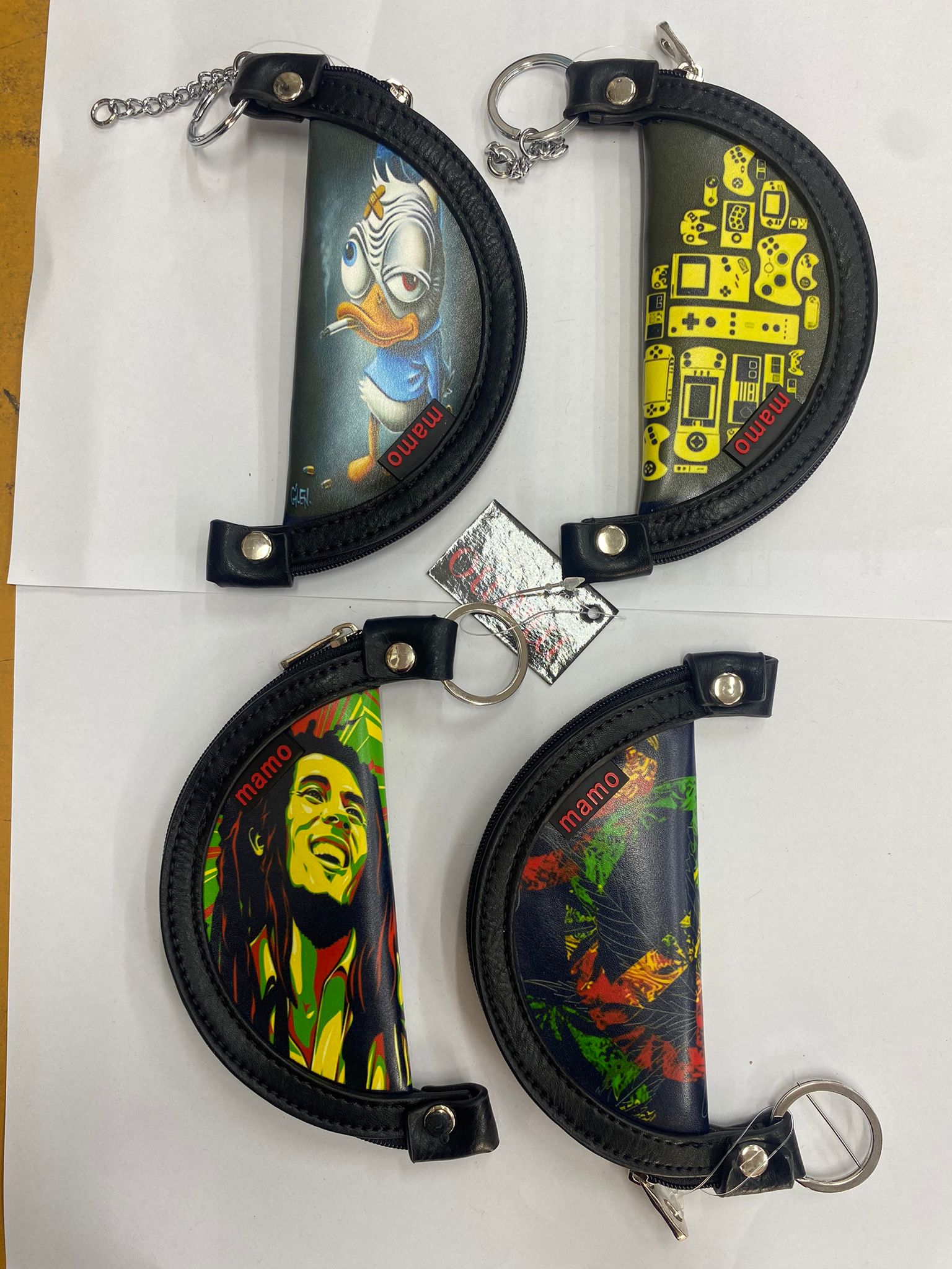 נרתיק חצי ירח קססונית