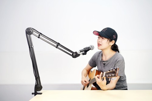 סטנד מיקרופון שולחני Guitto GMS-02