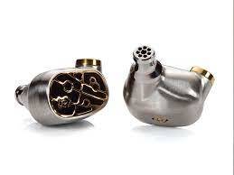 Campfire Solaris Stellar Horizon אוזניות IEM היברדיות