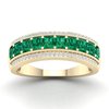טבעת מעוצבת באמרלדים ויהלומים מזהב 14K