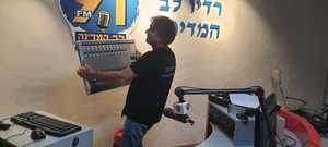 רדיו לב המדינה 91FM - שידורג אולפן א סנטרוניקס ישראל