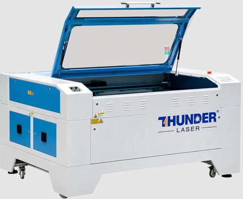 מכונת חיתוך בלייזר- NOVA 51 LASER CUTTER 130W