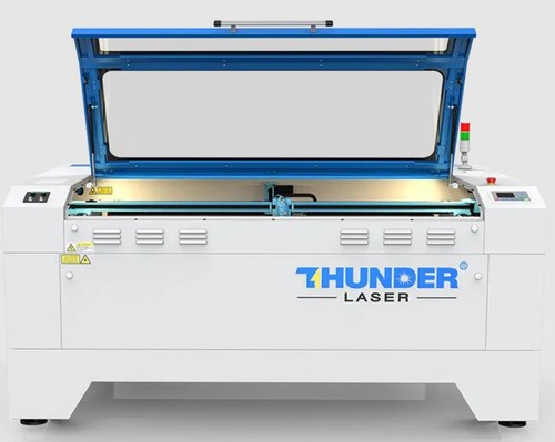 מכונת חיתוך בלייזר- NOVA 63 LASER CUTTER 130W