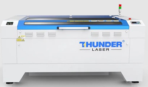מכונת חיתוך בלייזר- NOVA 63 LASER CUTTER 130W