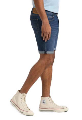 ג