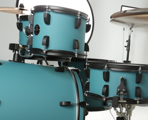 מערכת תופים 5 חלקים TG-200 + איבזור מלא הכולל מצילות וכסא 