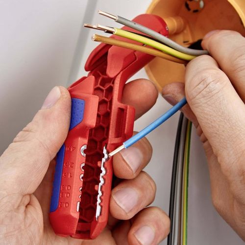 חושף ומקלף כבלים ארגונומי KNIPEX ERGOSTRIP