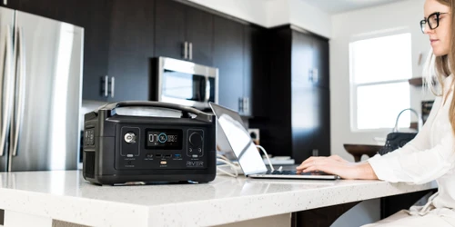 תחנת כח ניידת RIVER 600-2 EFR600 + פאנל סולארי קשיח ECOFLOW 100W